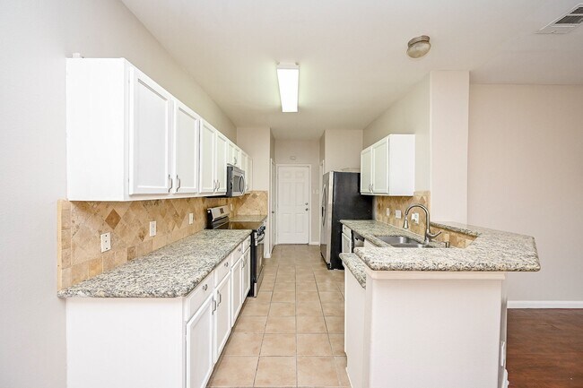 Foto del edificio - 6127 Yorkglen Manor Ln