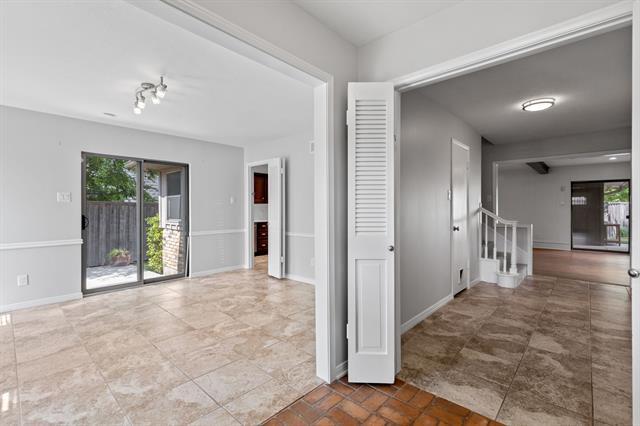 Foto del edificio - 10510 Ravenscroft Dr