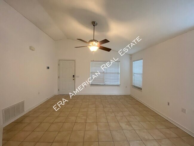 Building Photo - Lighthouse Point S/D