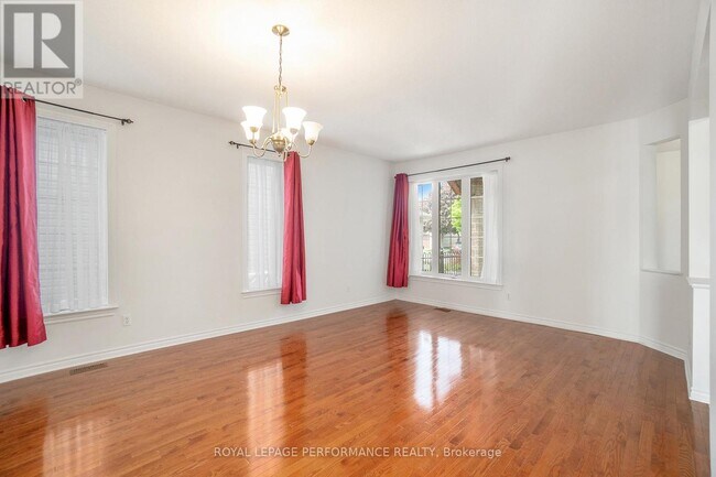 Photo du bâtiment - 270 Trail Side Cir