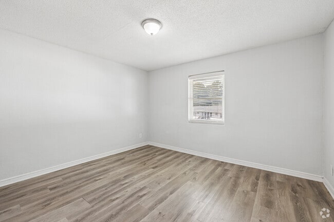 1BR, 1BA - 550SF - Bedroom - Promenade at 2980