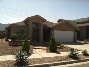 Building Photo - 11313 Northview Dr