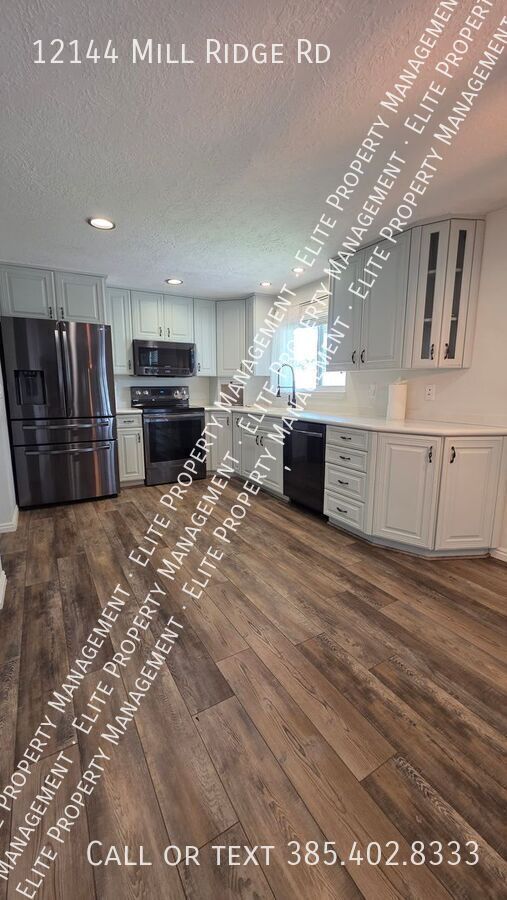 Foto del edificio - 12144 Mill Ridge Rd
