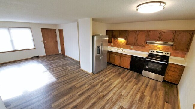 Building Photo - 408 Mayberry Dr NW
