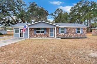 Building Photo - 209 Middleground Rd