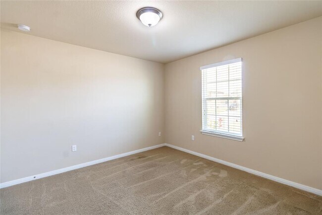 Building Photo - 291 Dusky Thrush Dr