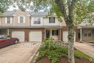 Building Photo - 8787 Robinson Forest Dr