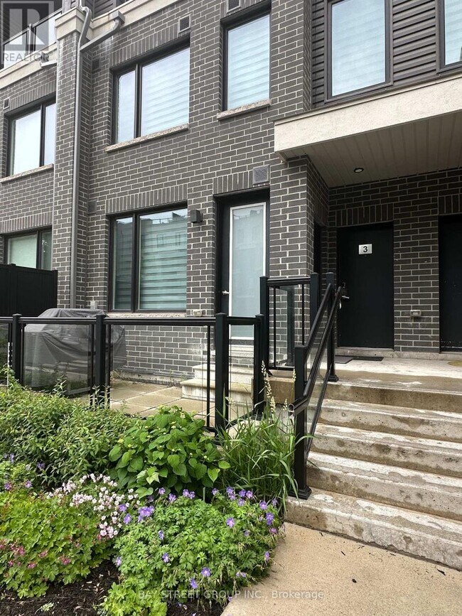 Building Photo - 3483-3483 Widdicombe Way