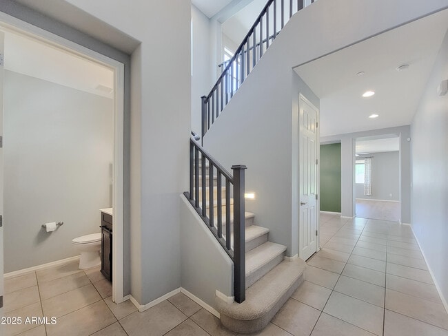 Foto del edificio - 1725 N 211th Dr