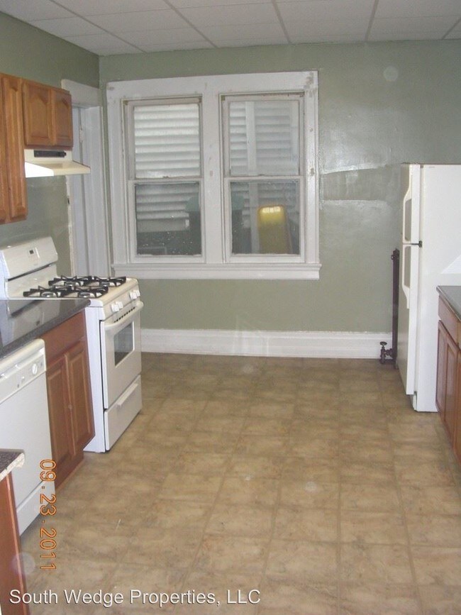 Foto del edificio - 768-772 Monroe Ave