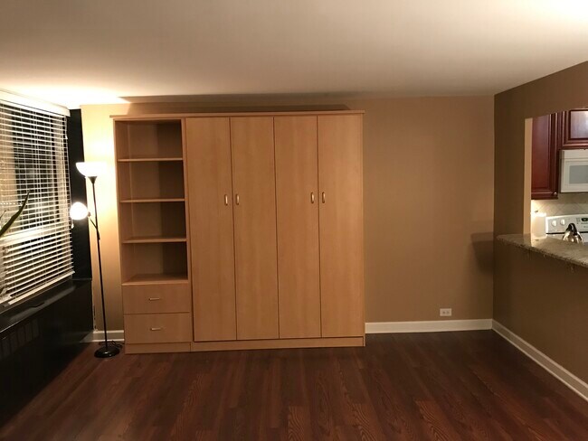 Murphys Bed - 4800 S Chicago Beach Dr