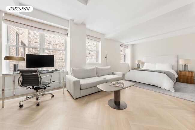 Building Photo - 150 W 82nd St