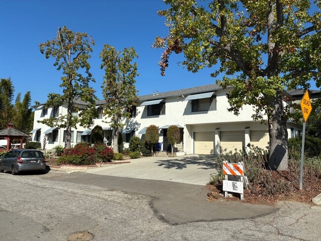 Building Photo - 1387 Eagle Vista Dr