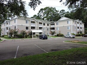 Building Photo - 4000 SW 23rd St
