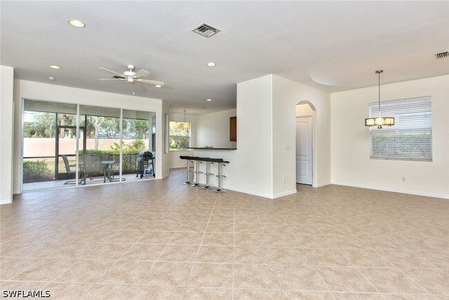 Building Photo - 15754 Cutters Ct