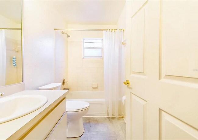 Foto del edificio - South Lakeland 3 bedroom 2 bath home!