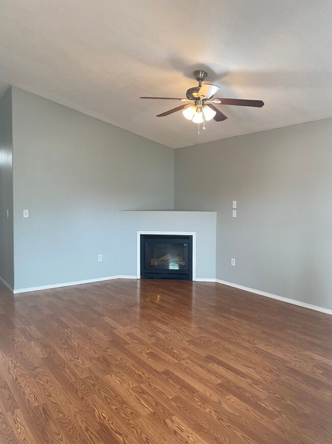 Building Photo - Move In Special!!!!   Cool down in this cu...