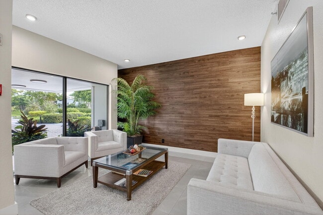 Foto del edificio - 6815 Willow Wood Dr