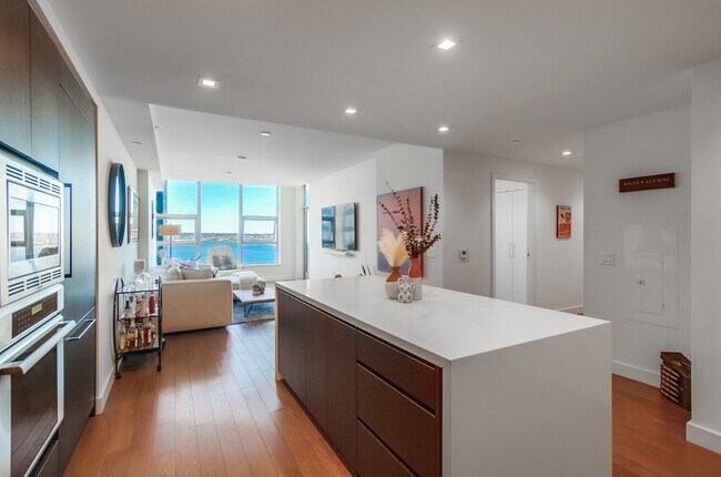 Building Photo - 1388 Kettner Blvd