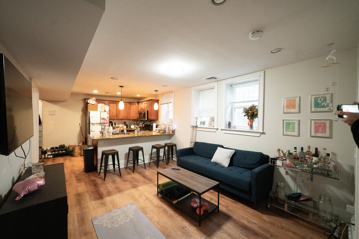 Foto principal - 719 Parker St