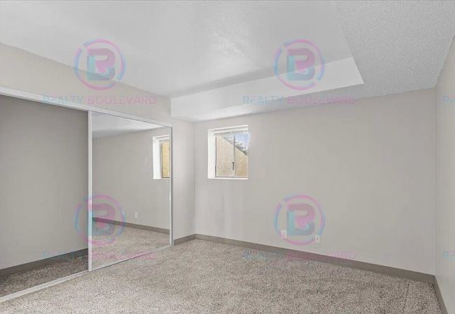 Building Photo - Incredible condo near UNR! This charming 2...