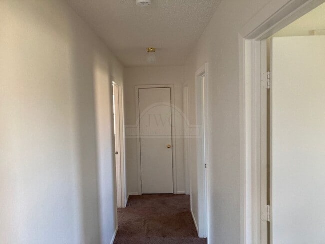Building Photo - 4603 Stallion Dr
