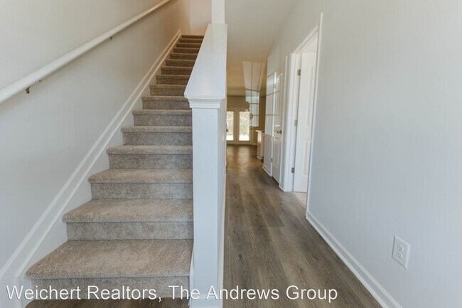 Building Photo - 3 br, 2 bath House - 127 Cecil Rd.