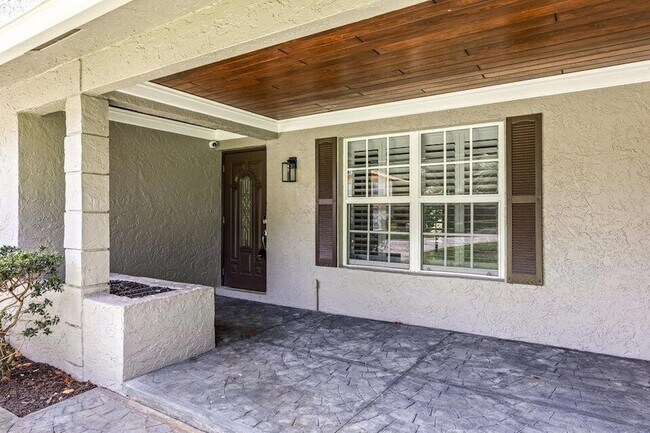 Foto del edificio - 4610 Pine Tree Dr