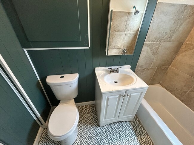 Photo - 3430 E 73rd St House