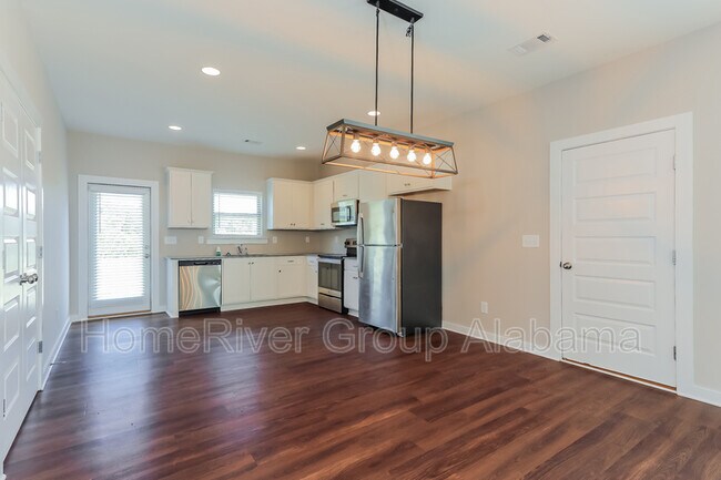Foto del edificio - 15662 Capstone Blvd