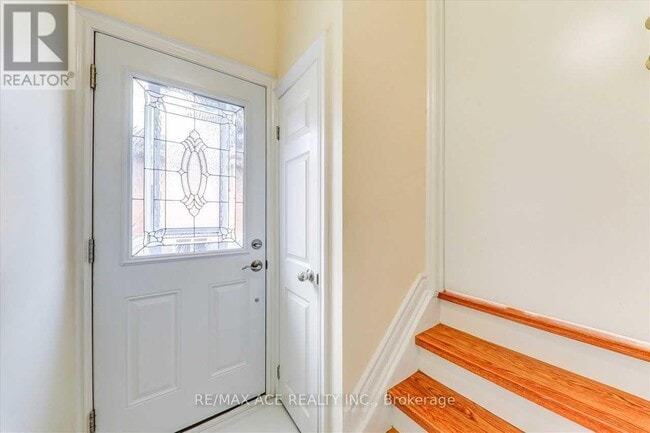 Building Photo - 22 Aspendale Dr