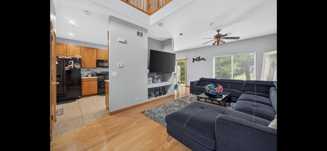 Building Photo - 949 Tanager Ct