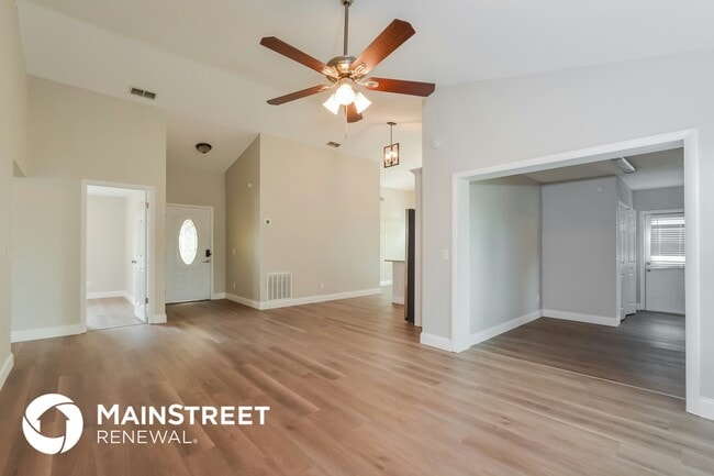 Foto del edificio - 304 Sir Lawrence Dr