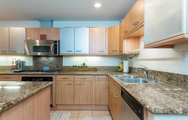 Foto del edificio - 4057 First Ave.