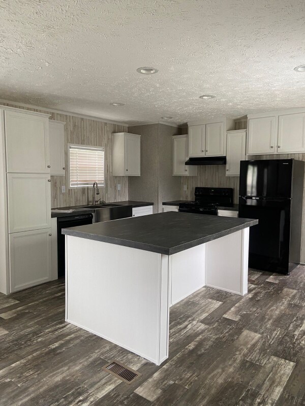 Foto del edificio - 3127 Greenfield Rd