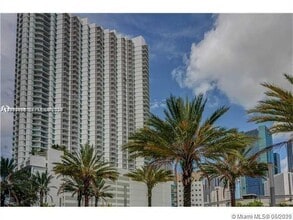 Building Photo - 350 S Miami Ave