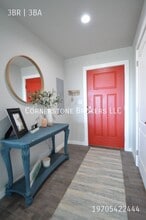 Building Photo - 302 Dana St