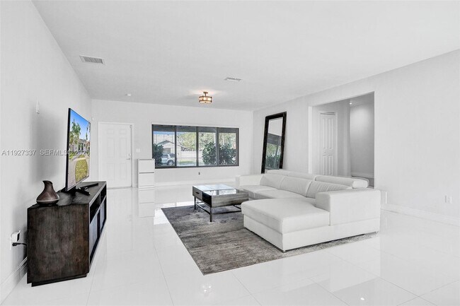 Foto del edificio - 1102 Meadow Lark Ave