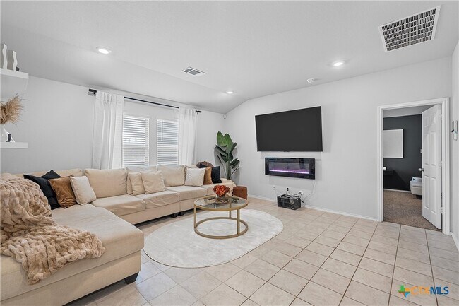 Foto del edificio - 9705 Kensley Rose Dr