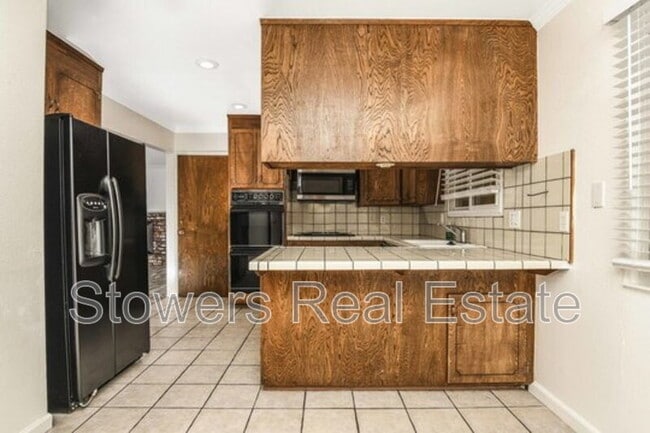 Building Photo - 19248 Pinehaven Pl
