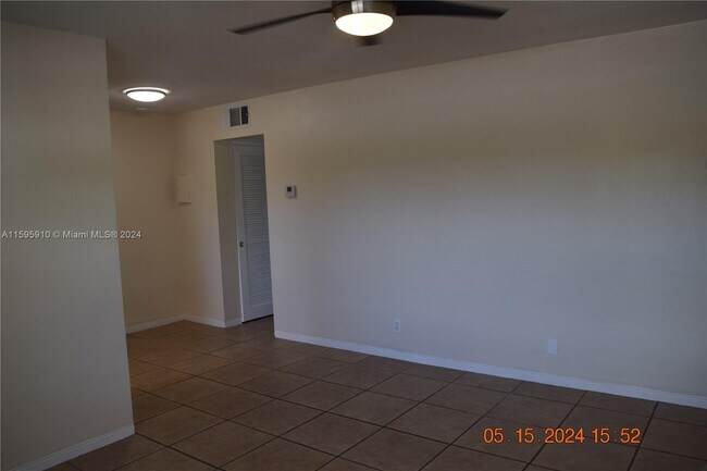 Building Photo - 4169 SW 67th Ave