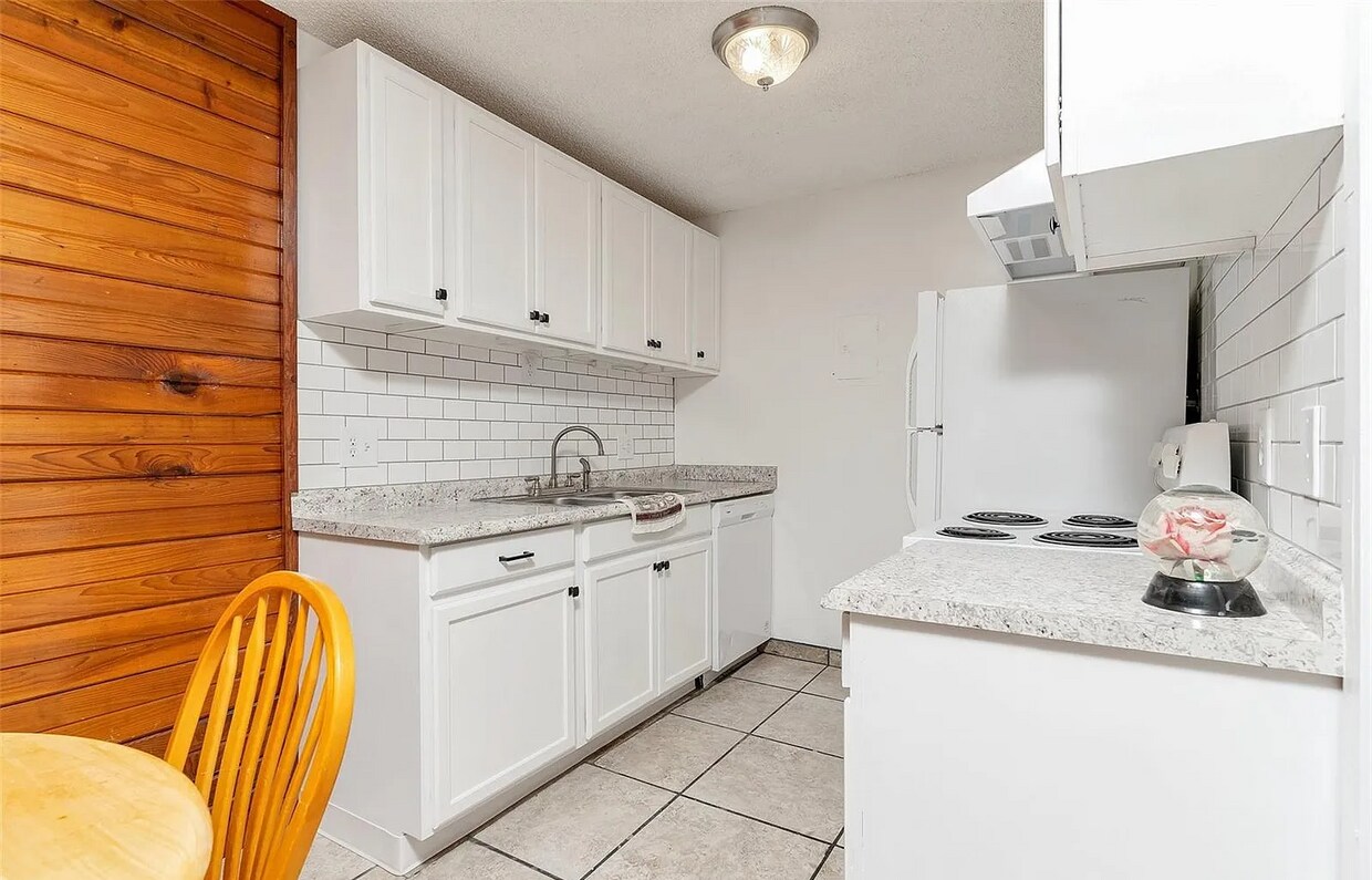 Foto principal - 10211 Ura Ln