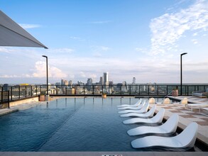 Building Photo - Union on 24th