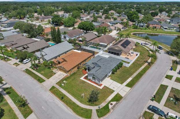 Foto del edificio - 22833 Richardson Ln