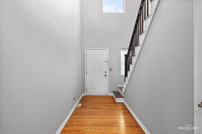 Building Photo - 2906 Peachtree Cir