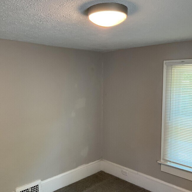 Foto del edificio - 441 Wildwood Ave