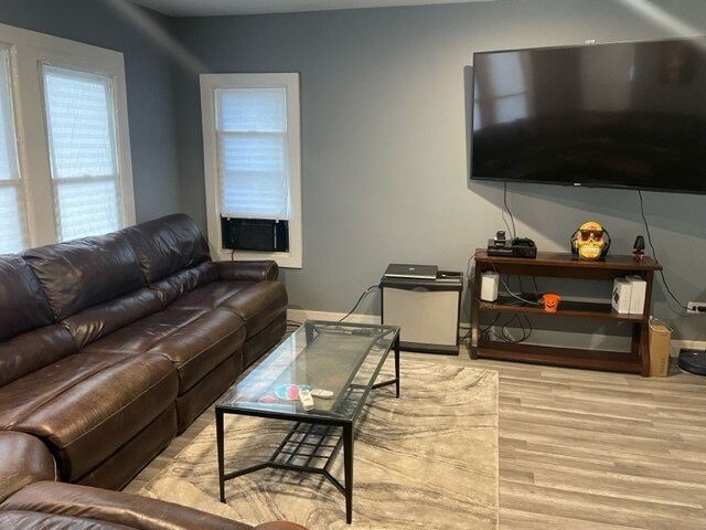 Foto del edificio - 2053 N LARAMIE Ave