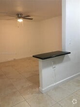 Building Photo - 4450 SW 67th Ave