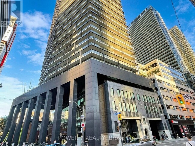 Building Photo - 125 Peter St