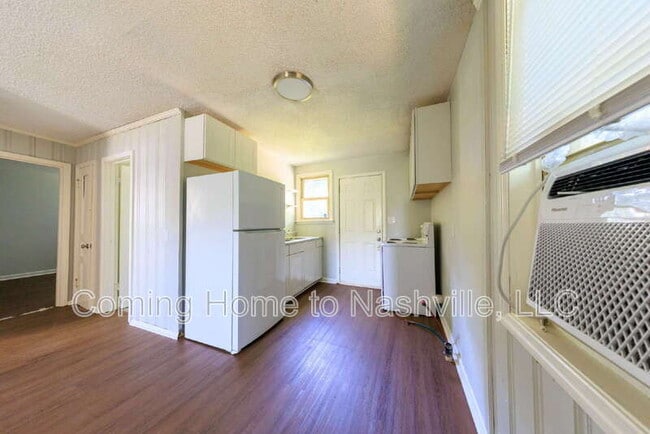 Foto del edificio - 410 Ewing Dr